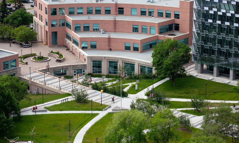 St. Mary’s pre-law students explore law school pathways at University of Calgary 